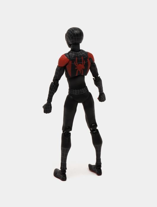 Фигурка человека паука майлз моралез