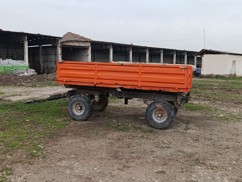 Трактор прицеп сотилади