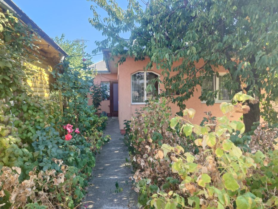 Casa cu teren in Targu Neamt