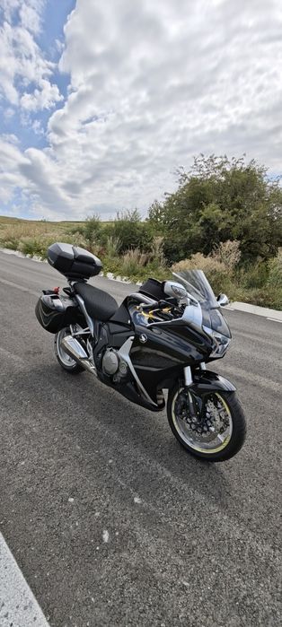 Vând honda VFR 1200f