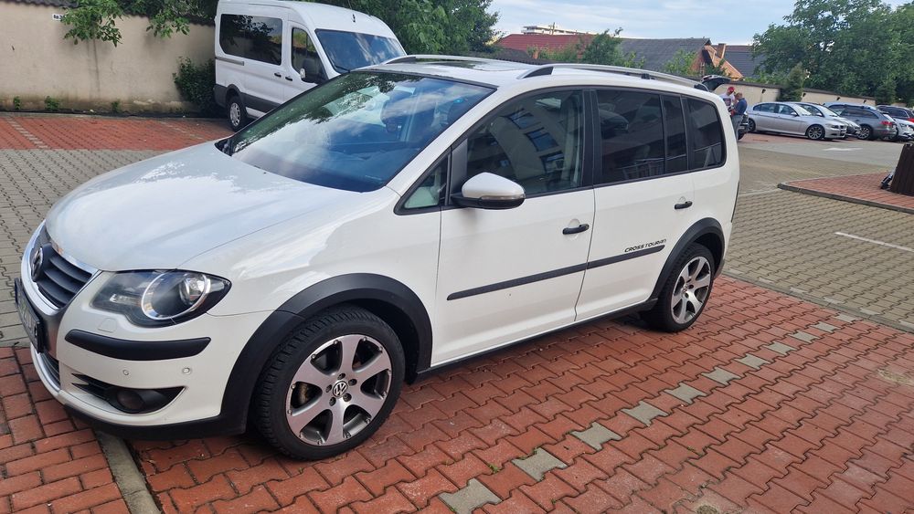 VAND VW CrossTouran