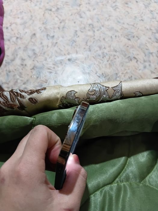 Айфон 14 про Gold