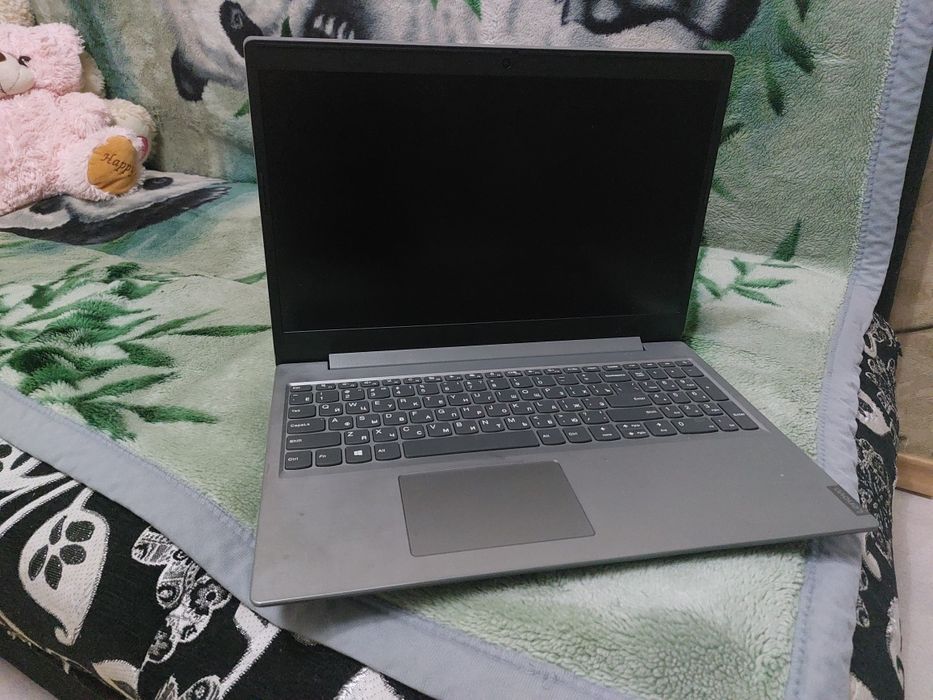 Продаётся ноутбук