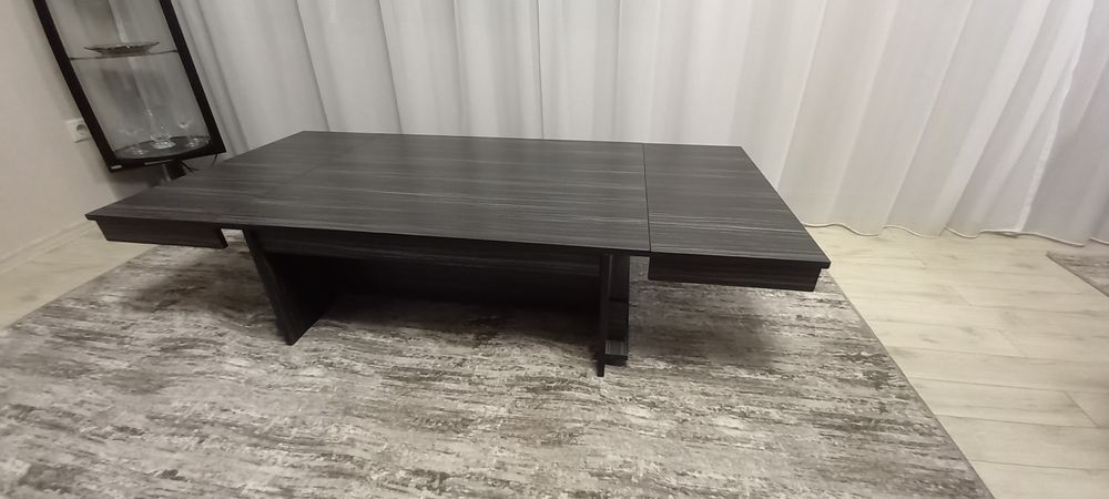 Продам универсальный стол 2 в 1