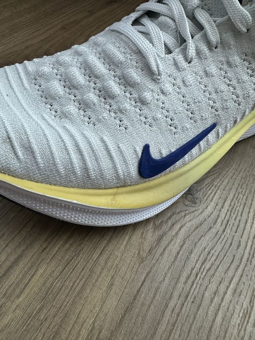 Дамски обувки на Nike