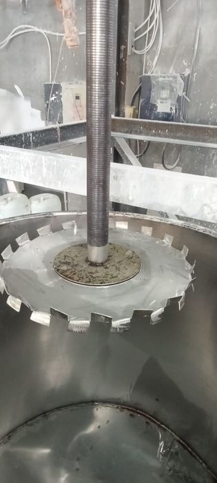 Диссольвер и смеситель