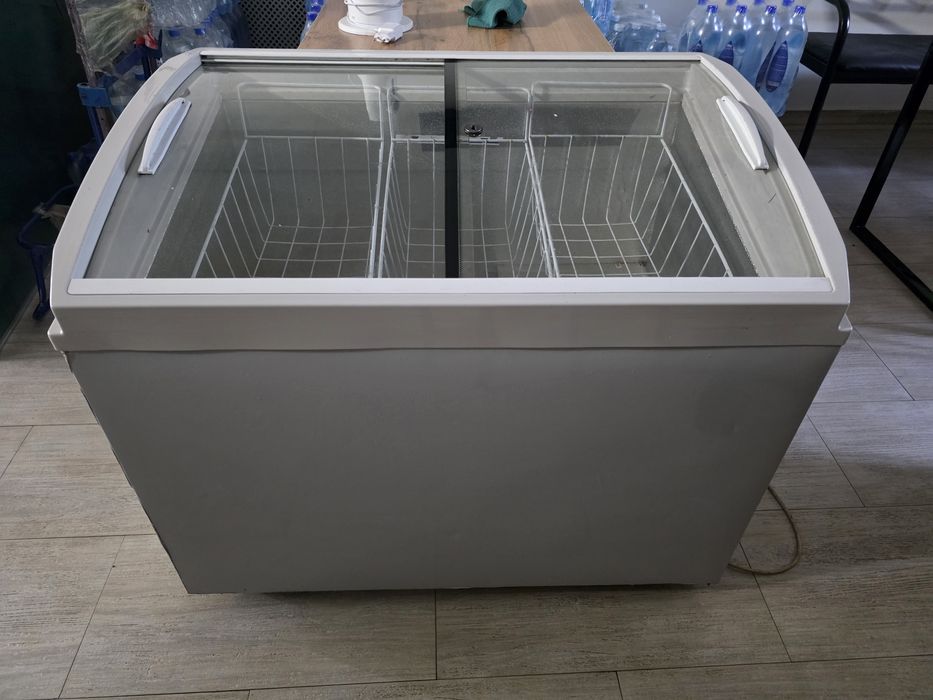 Продам морозильную ларь