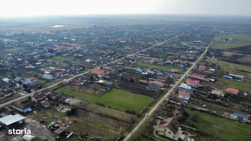 Bucovat - Vatra satului-intravilan -1095 mp- Utilitati