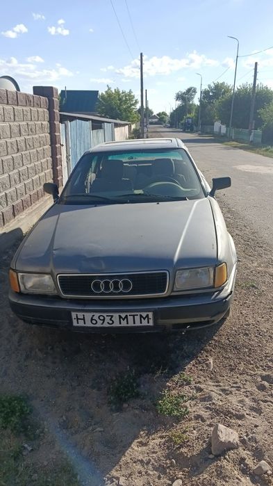 Ауди в4 моно серый