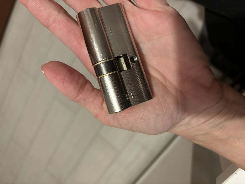 Патрон нов, с 5бр. ключове 35/25 70mm