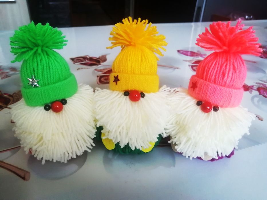 Гномики из пряжи