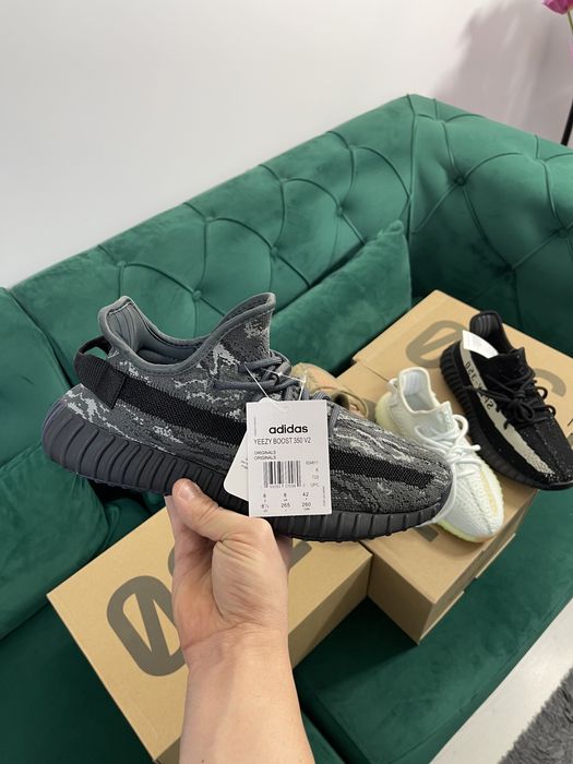 Adidasi Yeezy Boost calitate Premium colectie noua