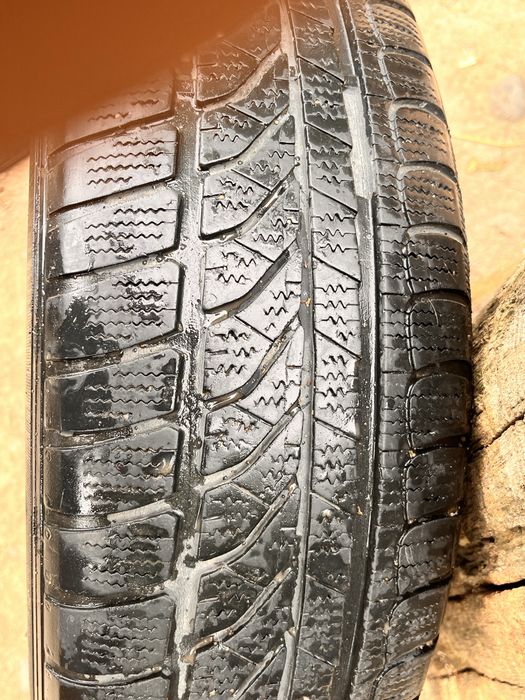 De vanzare Roată jantă tablă 14" cu anvelopă iarnă Dunlop 175/65 R14 82T
