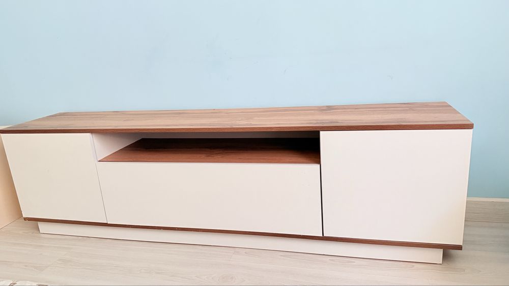 Шкаф новый под телевизор