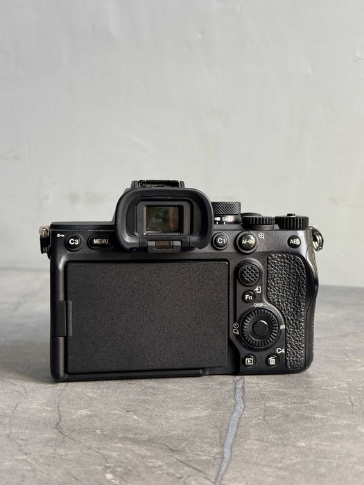 Sony a7  iv body