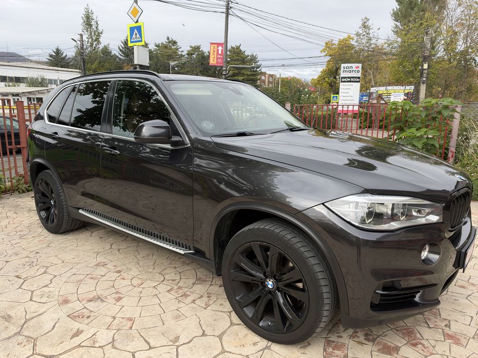 Bmw-X5,   x- drive, 7Locuri, 3.0 cmc,  Euro6 , Bi- xenon- Led- webasto- Navi- Head-up