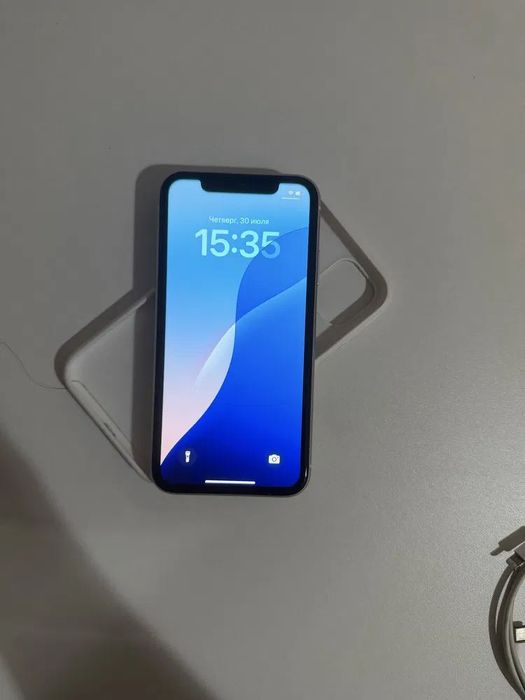 Продам iPhone 11 айфон 11