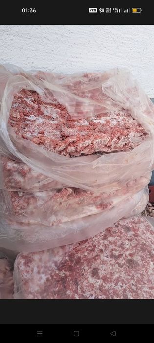 Корма для собак и кошек