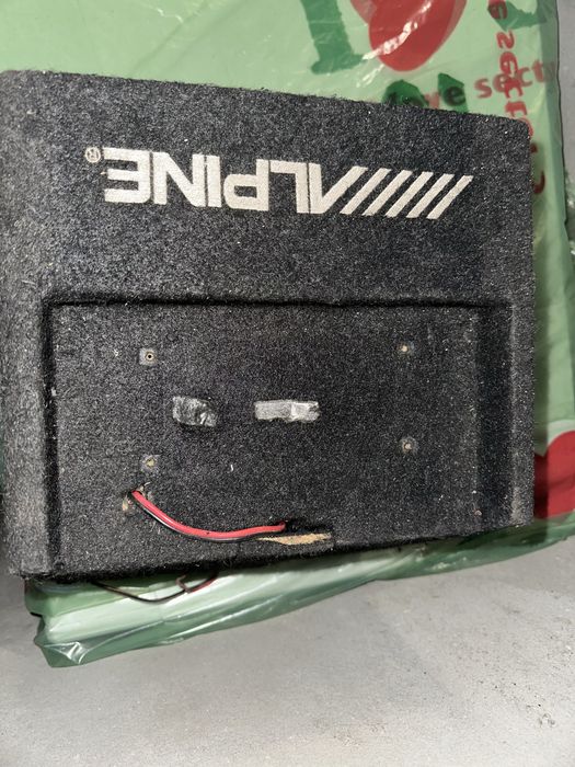 Subwoofer alpine