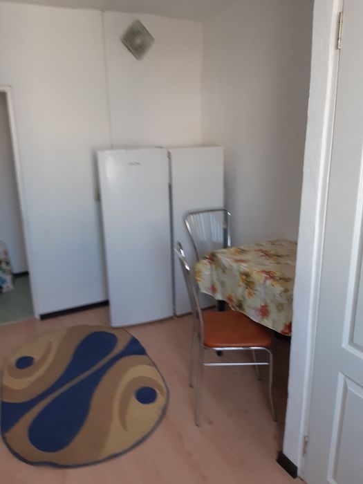 Închiriez apartament 2 camere decomandat