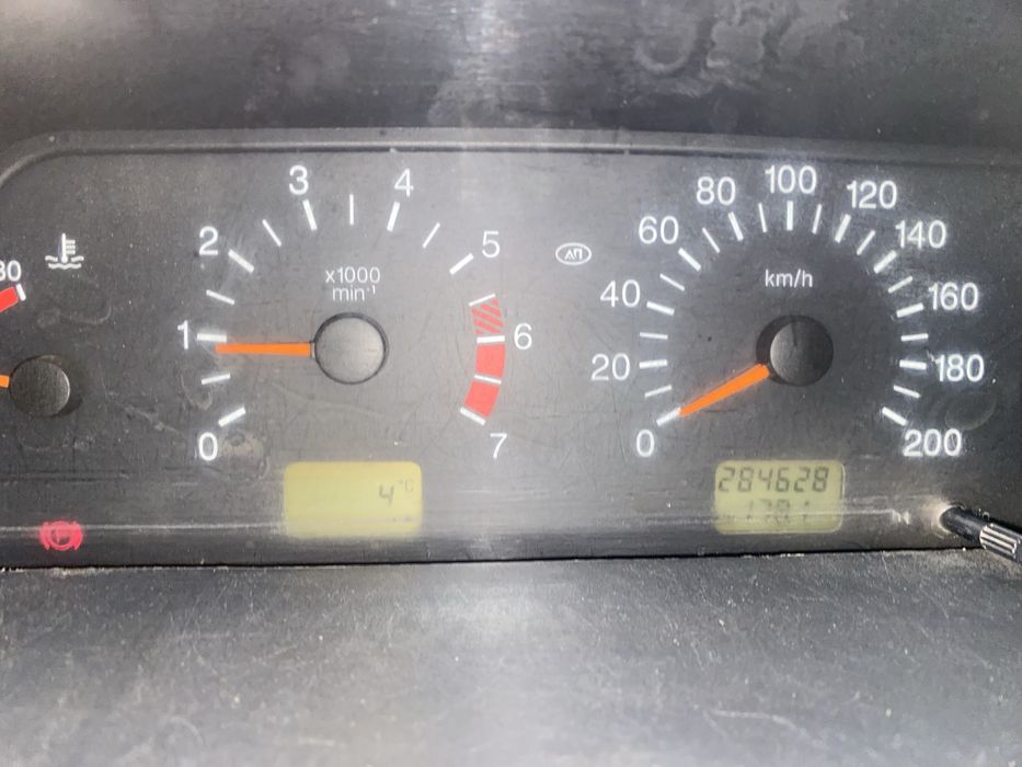 Продам машину ваз 2114