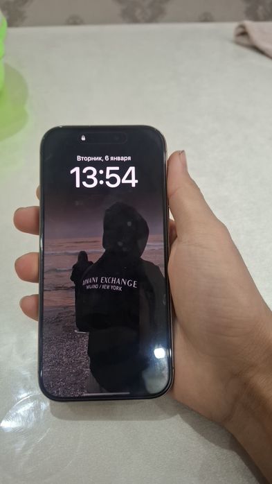 Iphone 16 pro sotiladi srochni