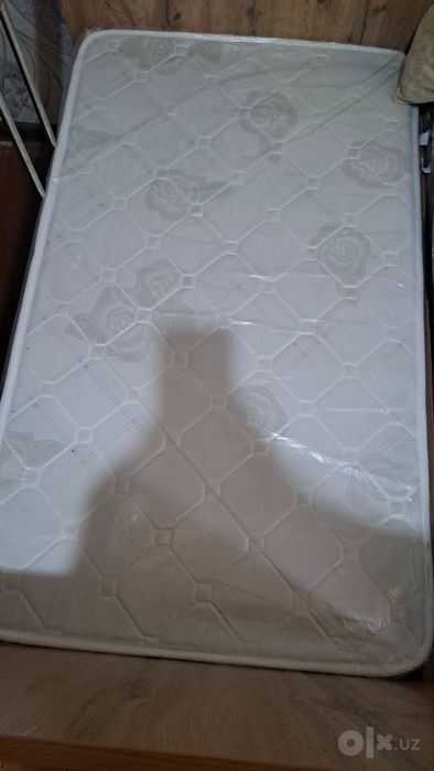Matras sotiladi yangi