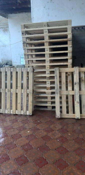 Прадается Паддоны