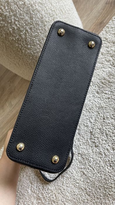 Geanta Louis Vuitton Capucines Mini Piele Naturala