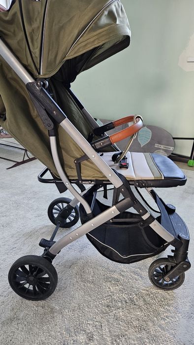 Продам коляску ,3 в 1