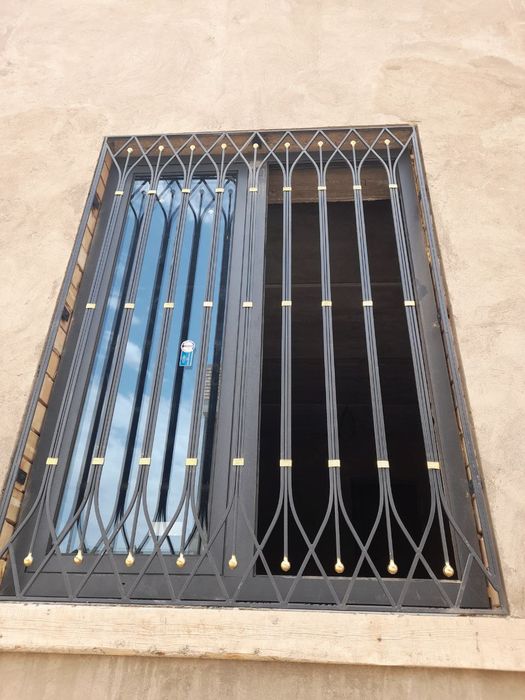 Решётки на окна и балконы. Козырьки. Ролики .От Тимура