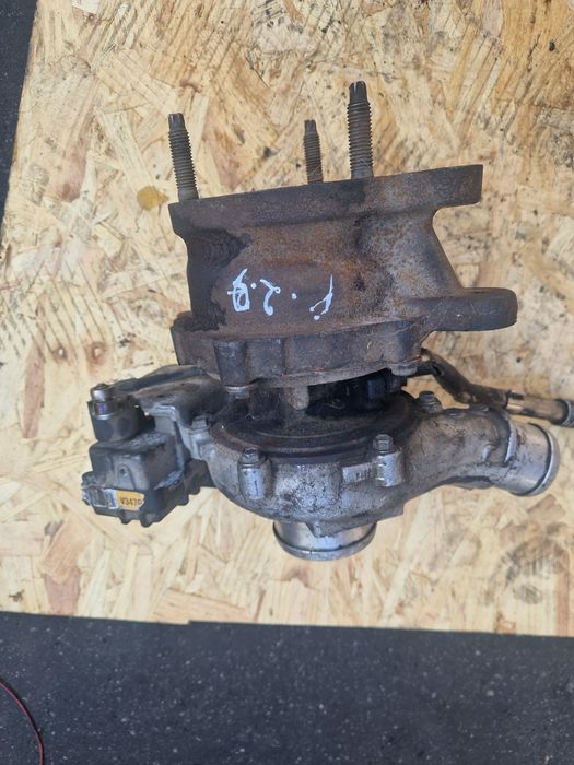 Turbina Ford 2.2 E5 codul piesei -787312-2