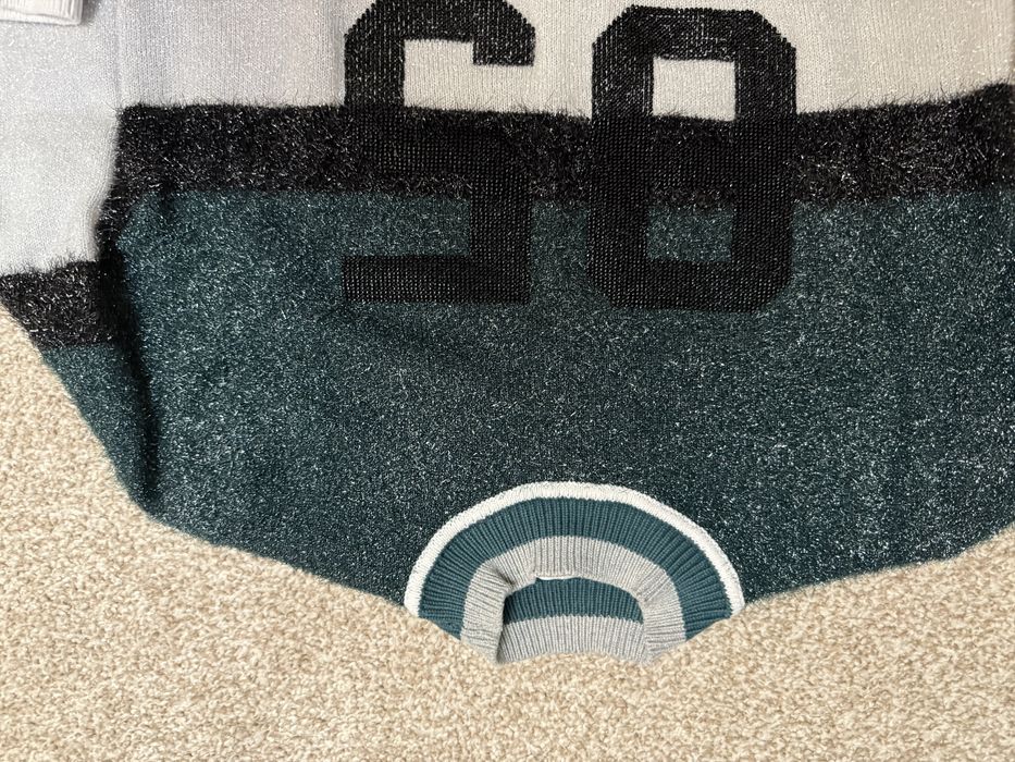 Продавам дамски пулове Tommy Hilfiger S размер, в сиво и зелено