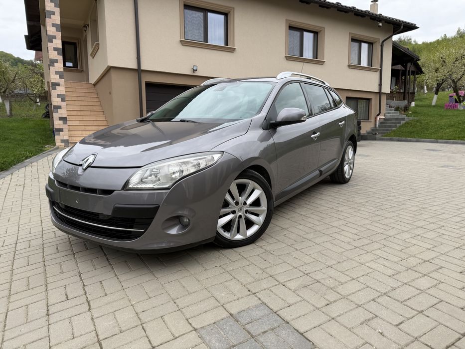 RENAULT Megane