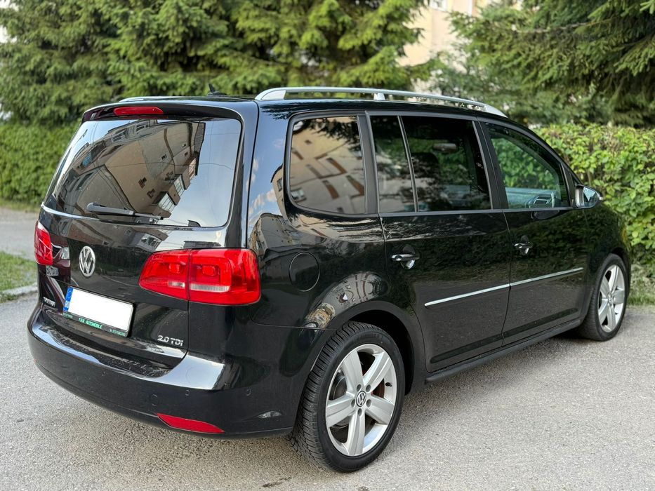 VOLKSWAGEN Touran 2011 — imagine 4