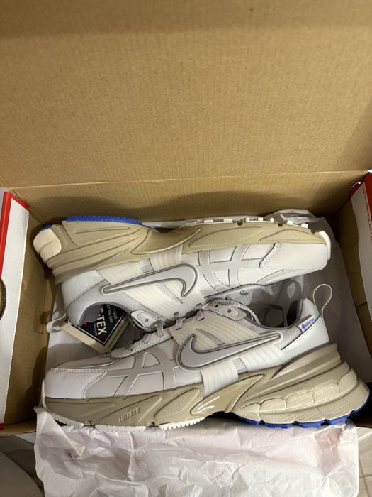 Nike V2K RUN дамски маратонки