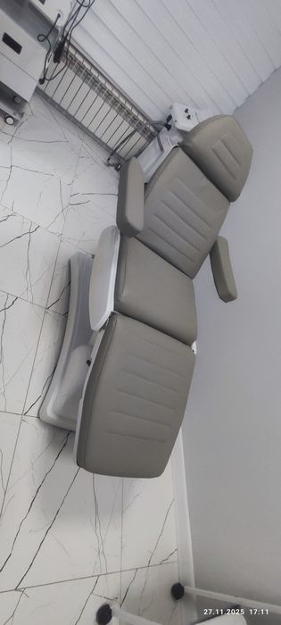 Продам кушетку для косметолога