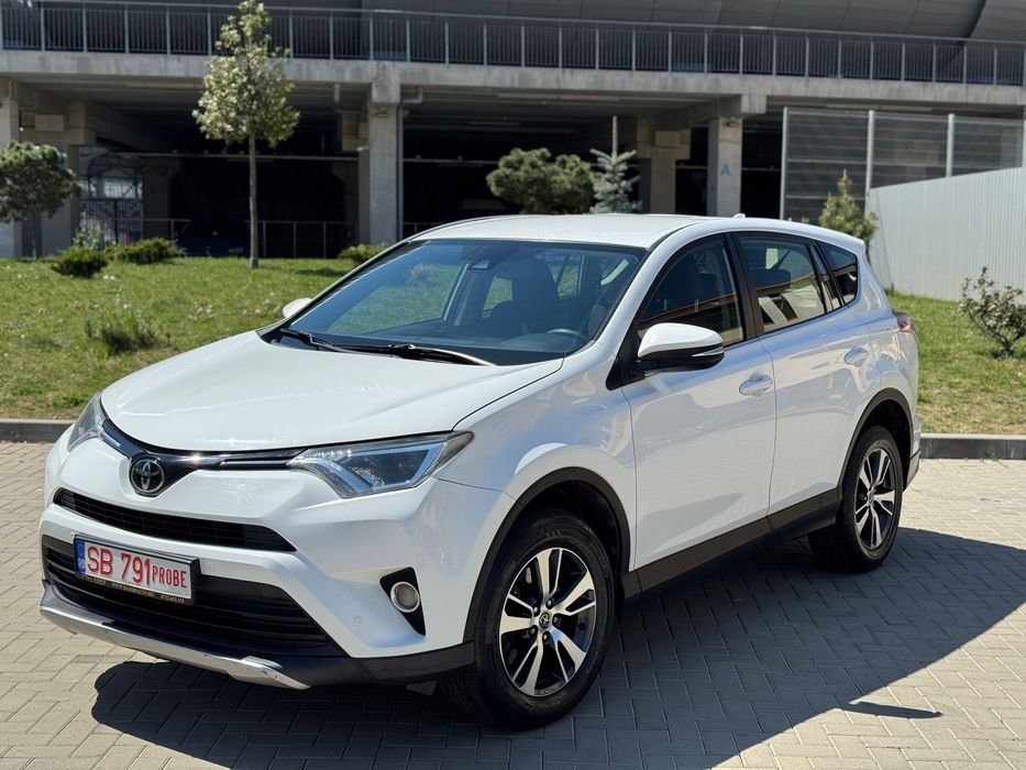 Toyota RAV4 Garantie 12 Luni - RAR Efectuat - D-4D