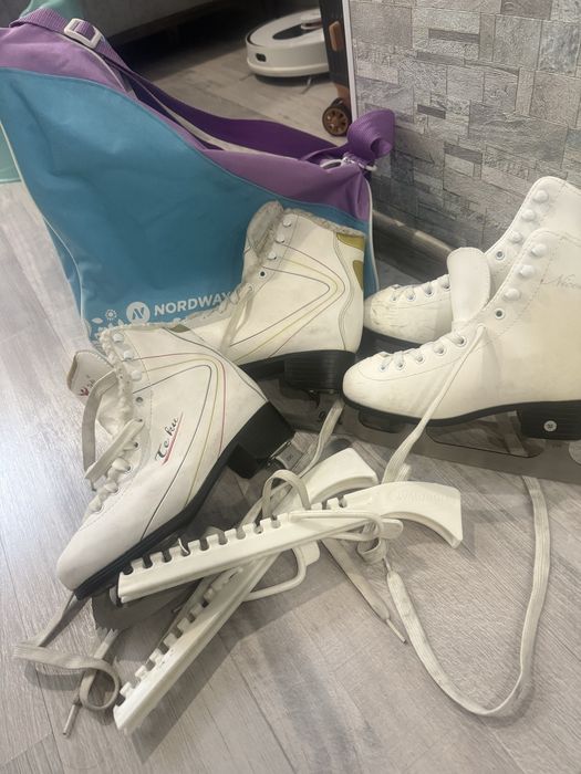 Продам коньки 32,35 размера