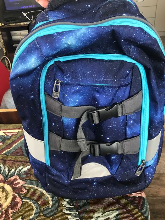 Продавам чисто нова ученическа раница