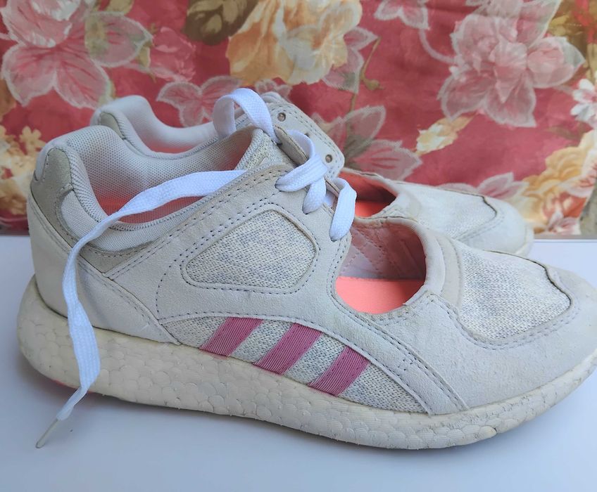 Летни дамски маратонки Adidas Equipment Racing 91 16 BA7590