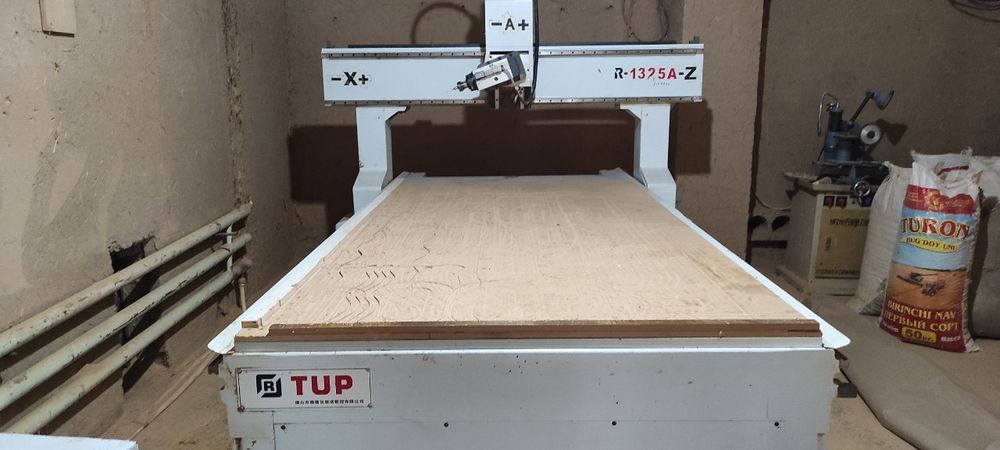 Cnc rover srochna sotiladi