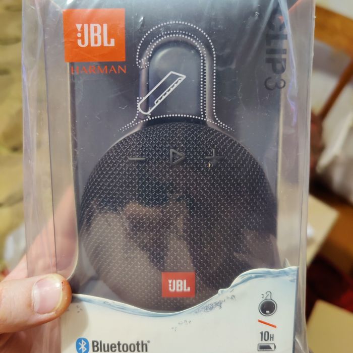 Колонка JBL оригинальная.