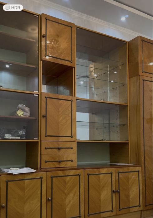 Сервант в идеальном состояниййй