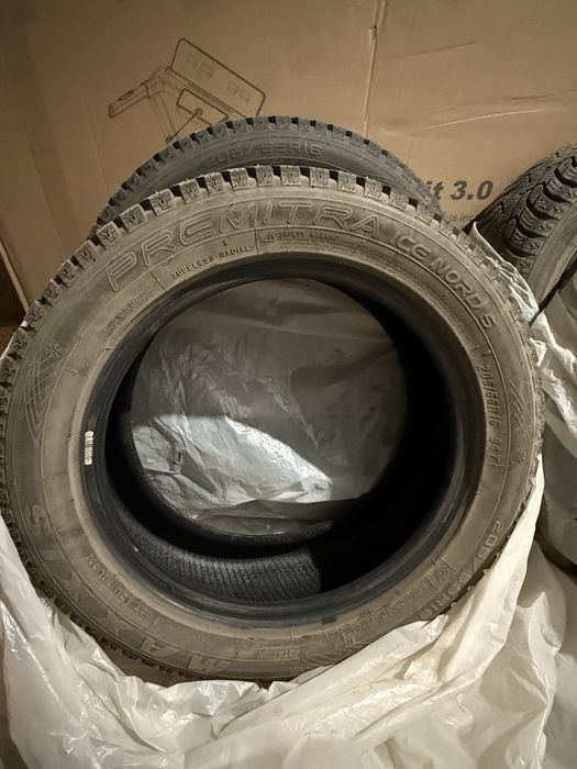Продам Резину MAXXIS