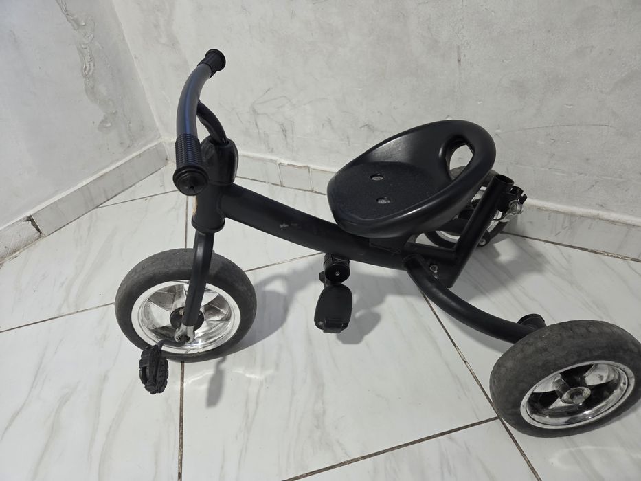 Продам детские 3 Велосипеда