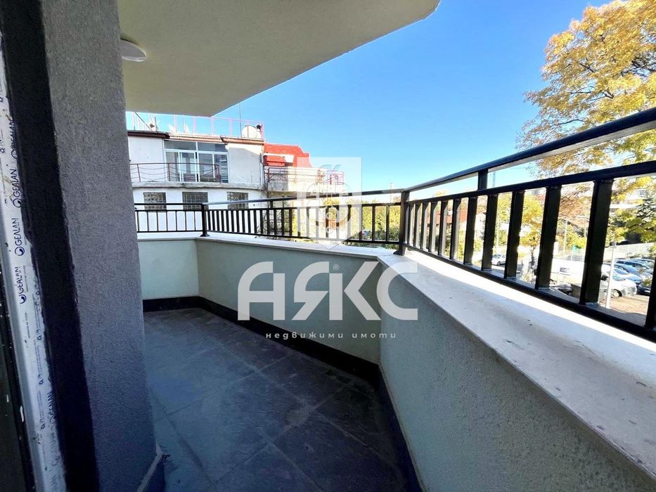 Продава се Тристаен апартамент в София, Овча купел - 106 кв.м за 2400 €/кв.м - Снимка #9