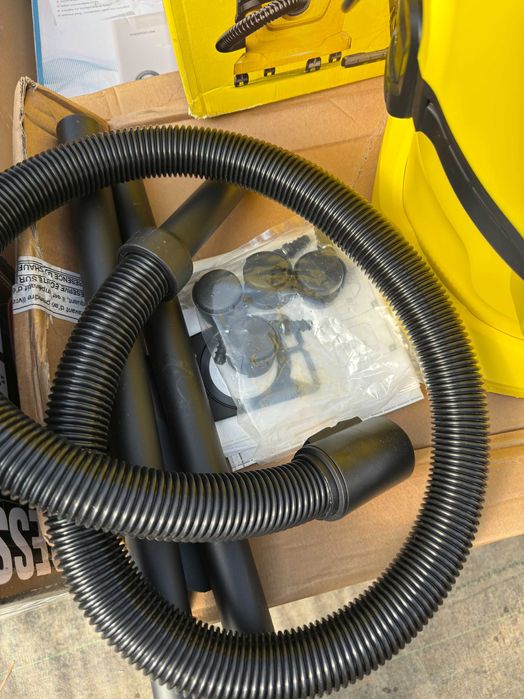 Aspirator Karcher WD2 Plus
