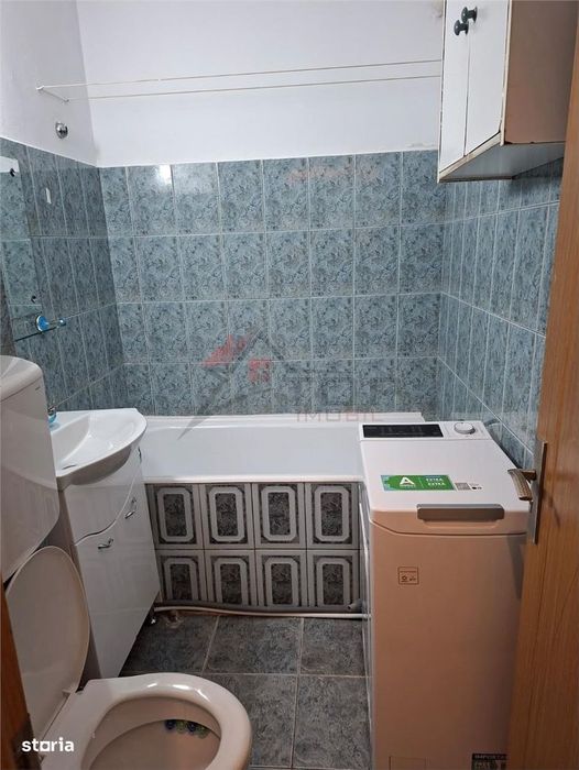 Inchiriere Apartament cu 2 camere Decomandat Podu Ros