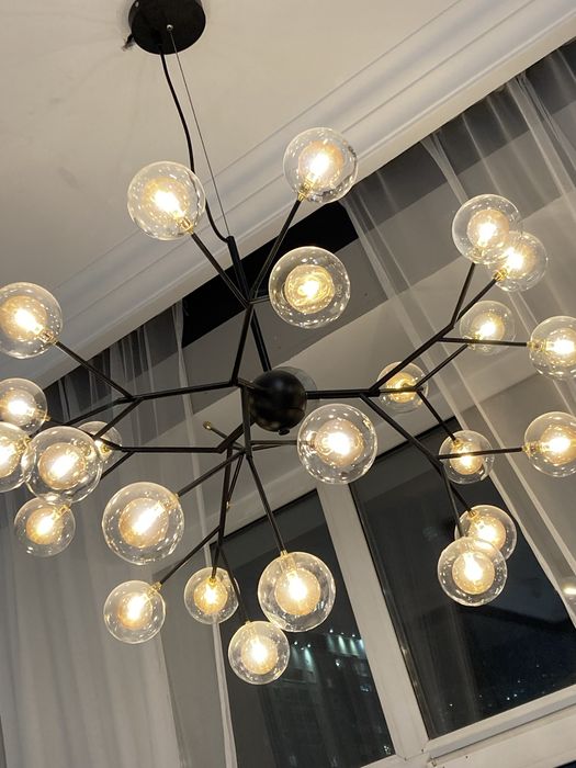 Продам люстру